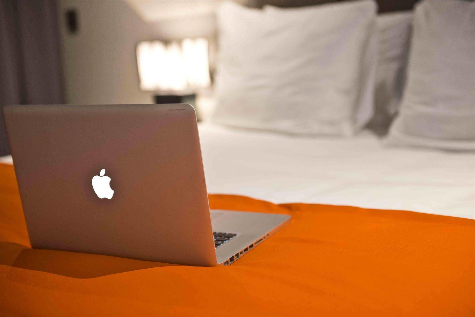 איינדהובן Design Hotel Glow מראה חיצוני תמונה